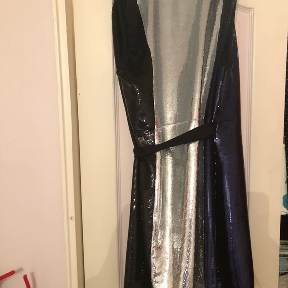 Wrap sequin wrap dress by, Diane Von Furstenberg. - Picture 1 of 4